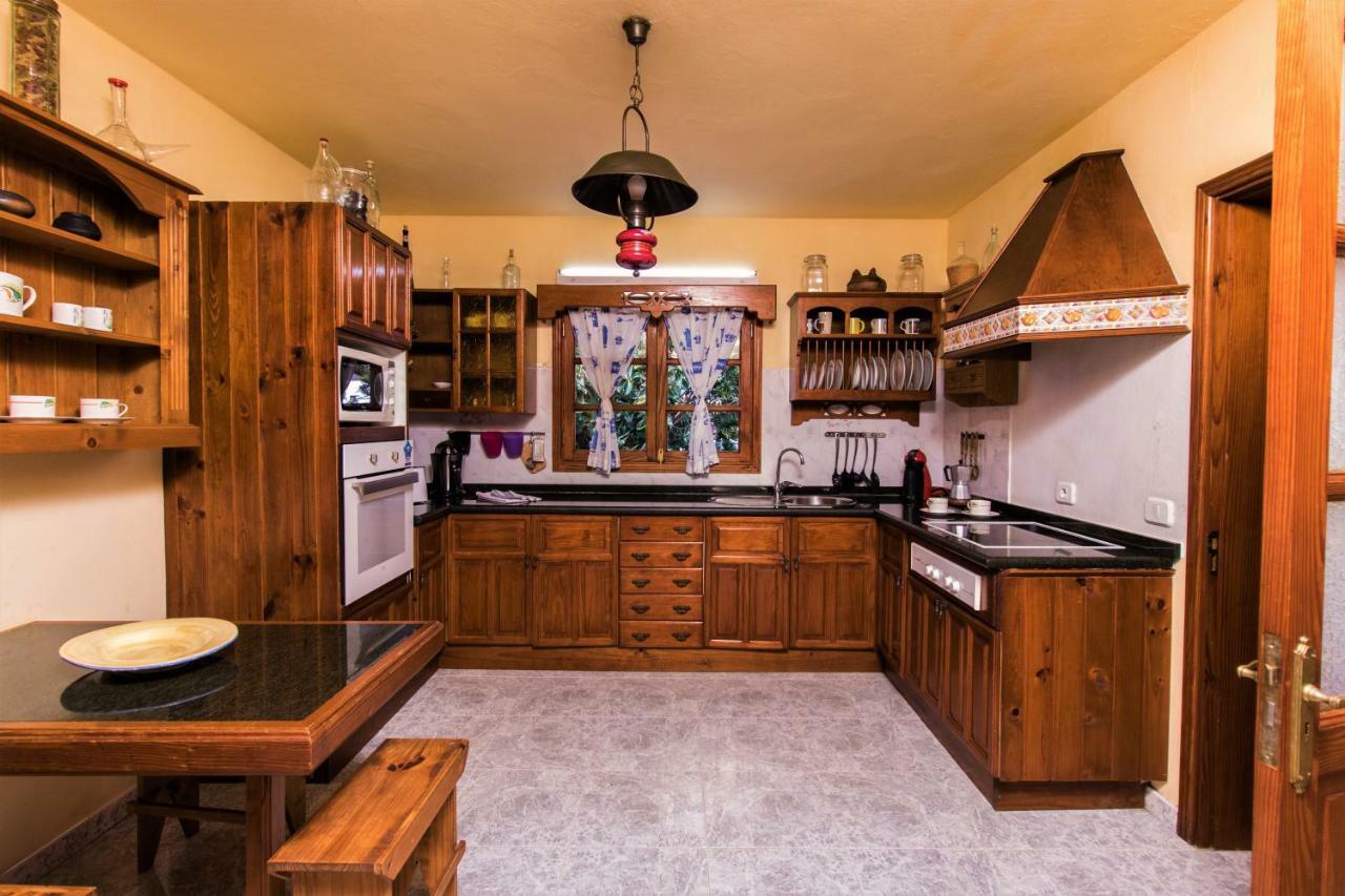 Affittacamere Casa Nora Güime Esterno foto
