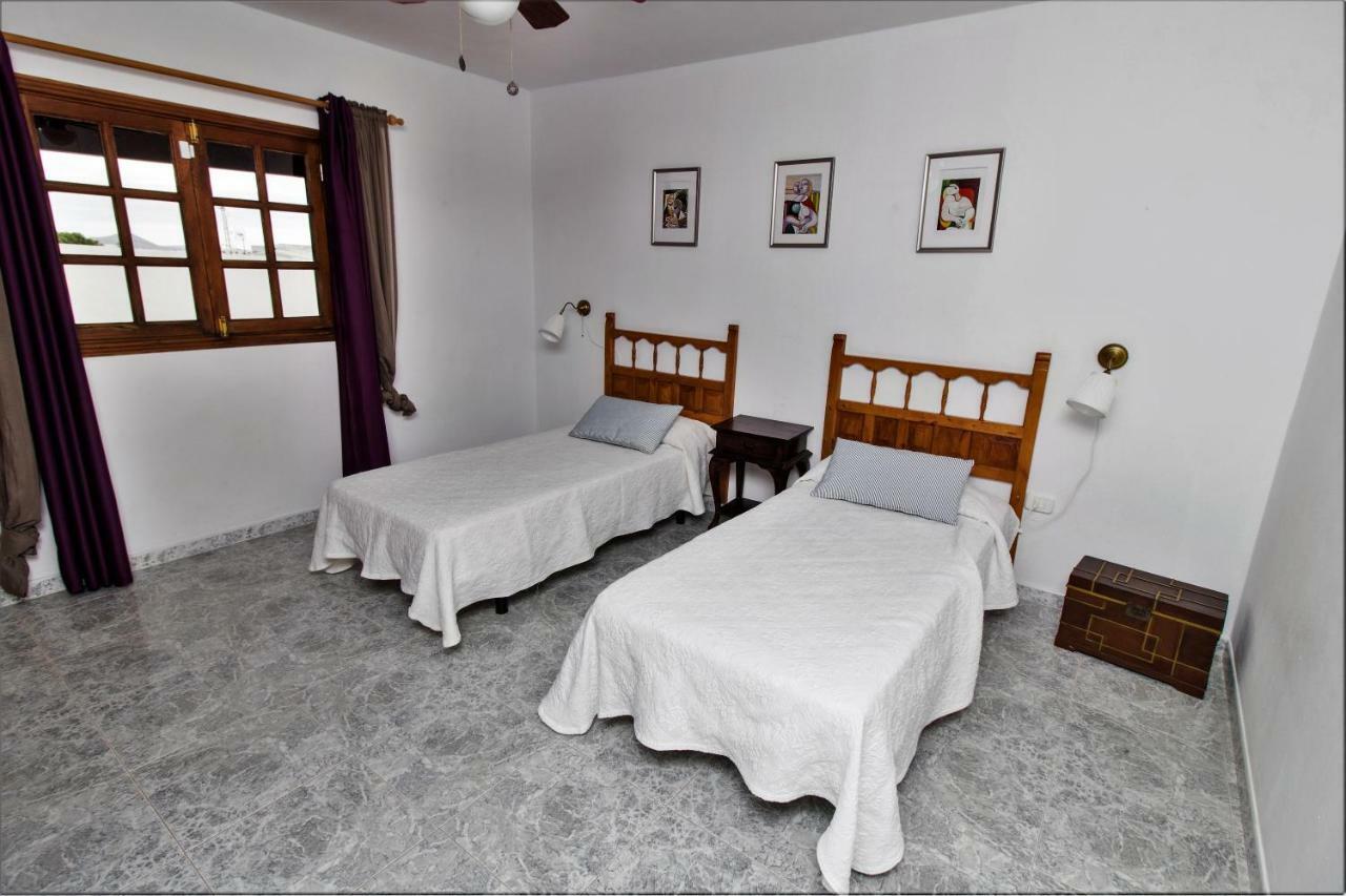 Affittacamere Casa Nora Güime Esterno foto