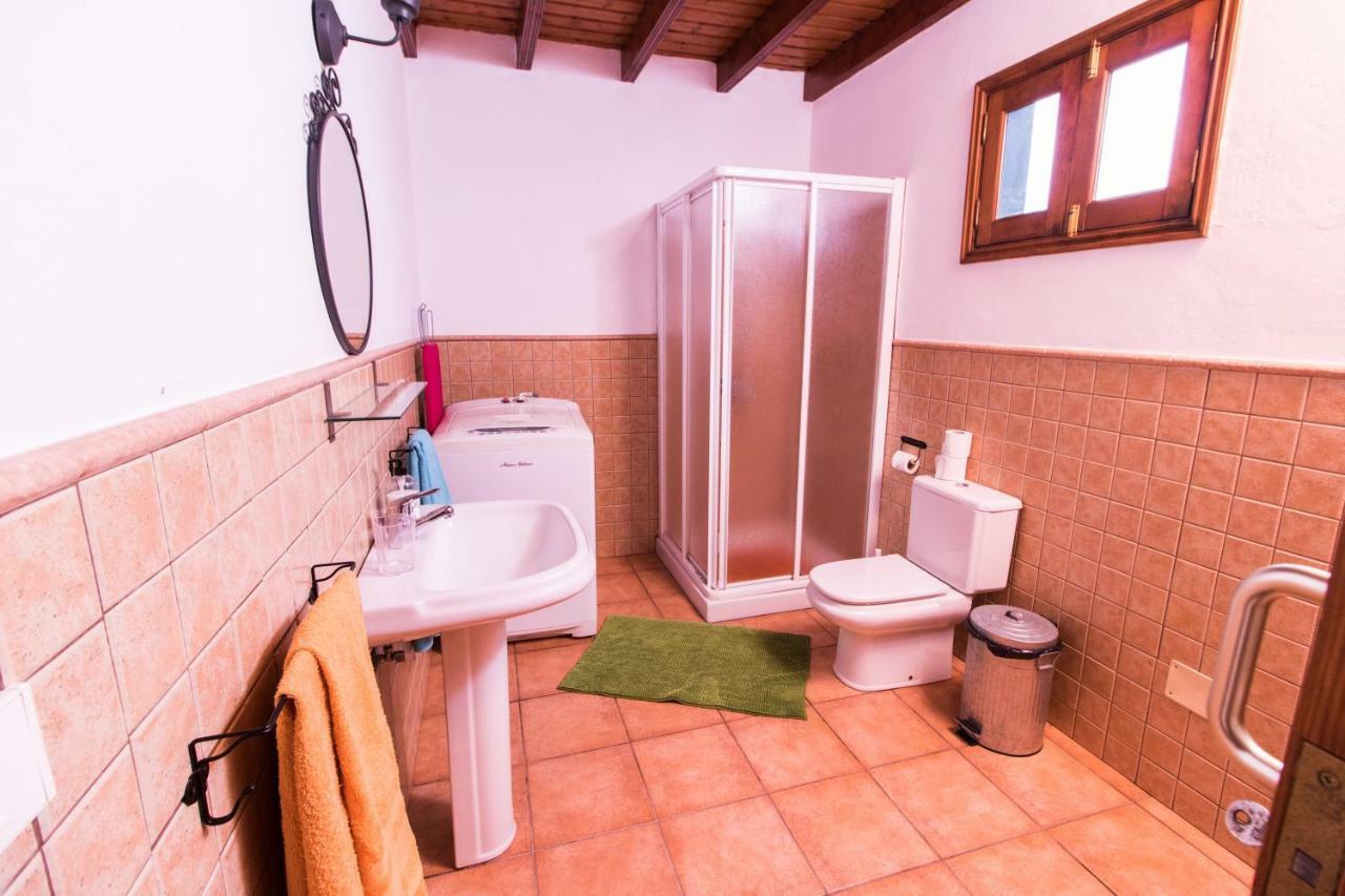 Affittacamere Casa Nora Güime Esterno foto